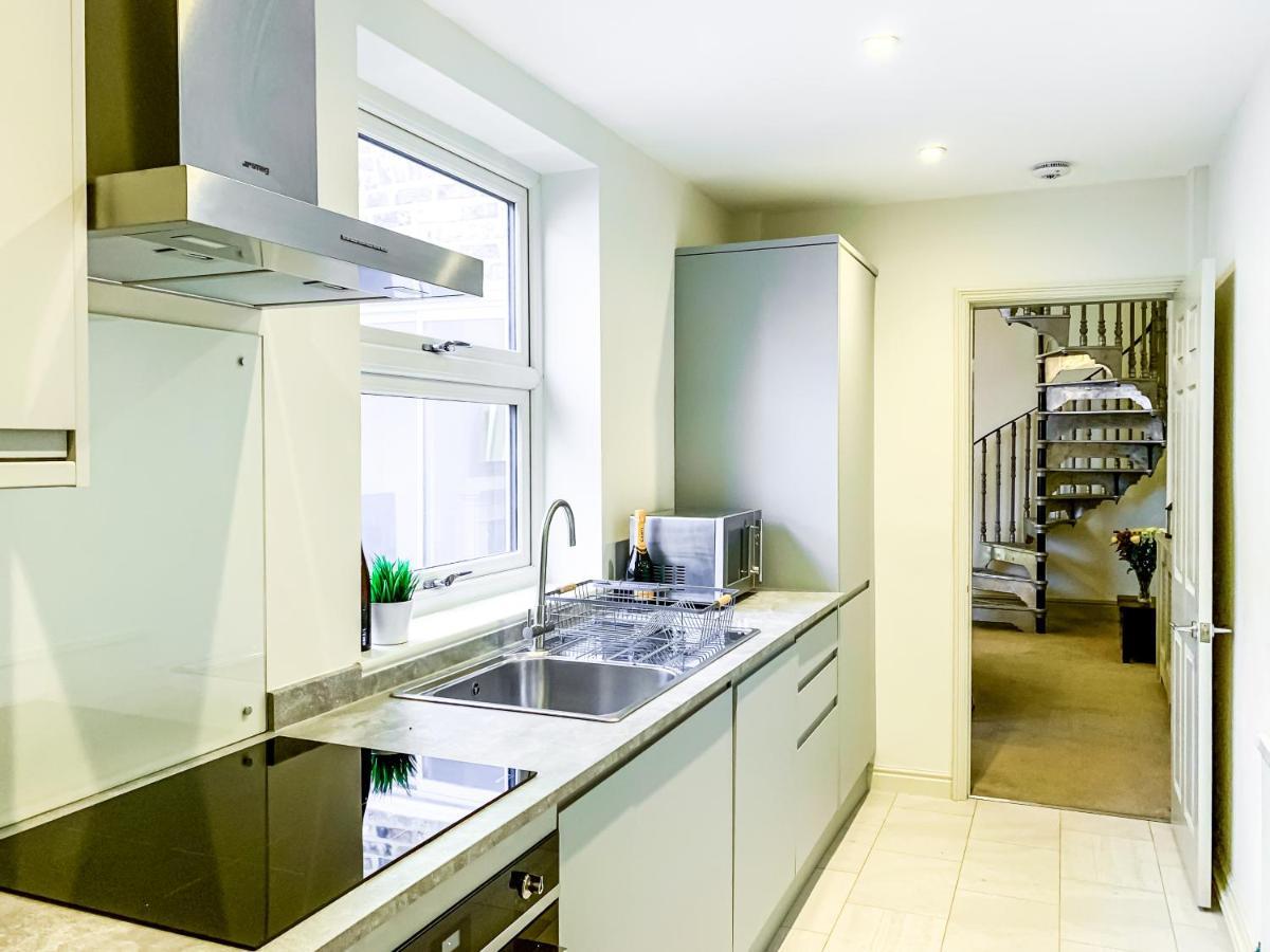 The Vines - Stunning Period Home With Free Parking Йорк Екстериор снимка