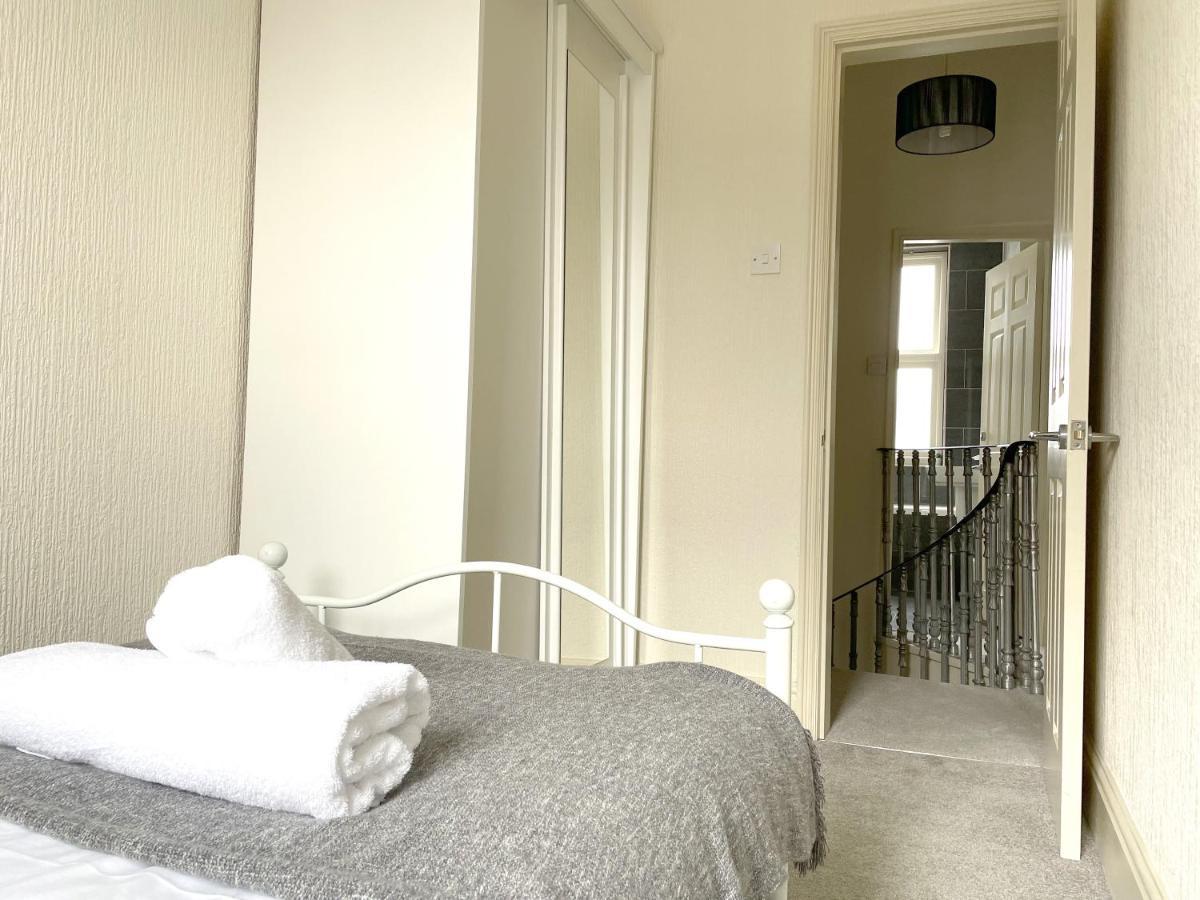 The Vines - Stunning Period Home With Free Parking Йорк Екстериор снимка